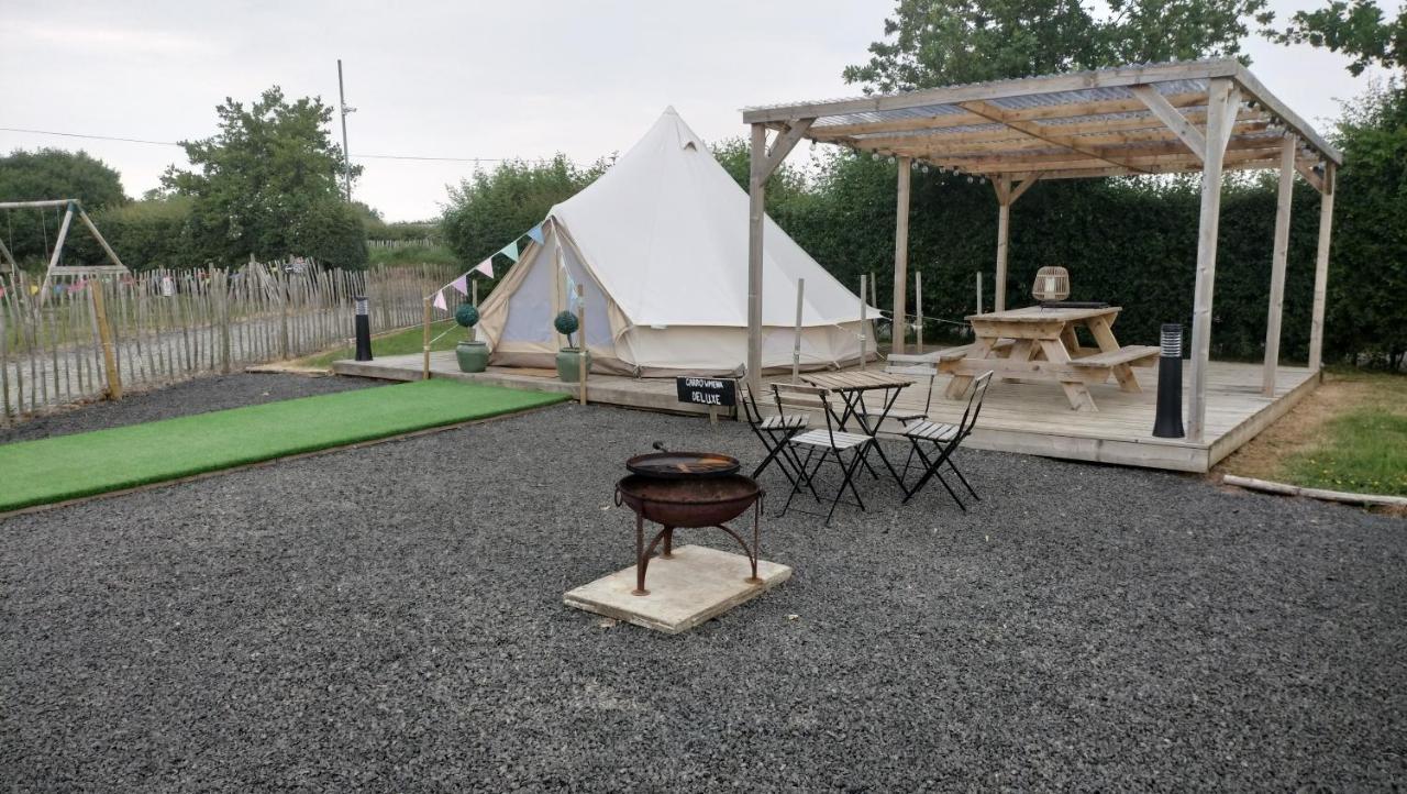 ホテル Carrowmena School House & Glamping リマバディ エクステリア 写真