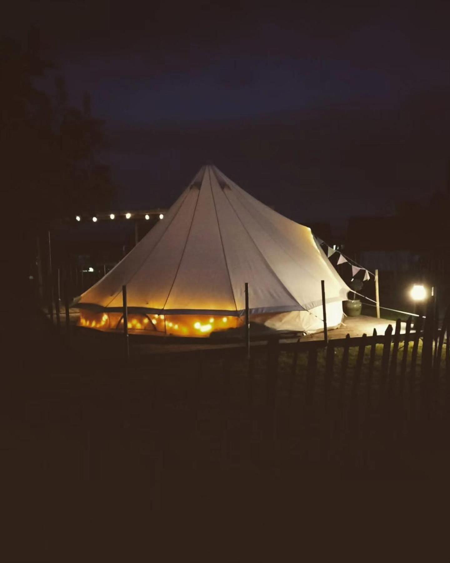 ホテル Carrowmena School House & Glamping リマバディ エクステリア 写真
